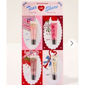 Bath & BodyWorks Valentines Tear & Share Lip gloss pack! -NWT